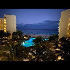 Meet your Posher, Derrick